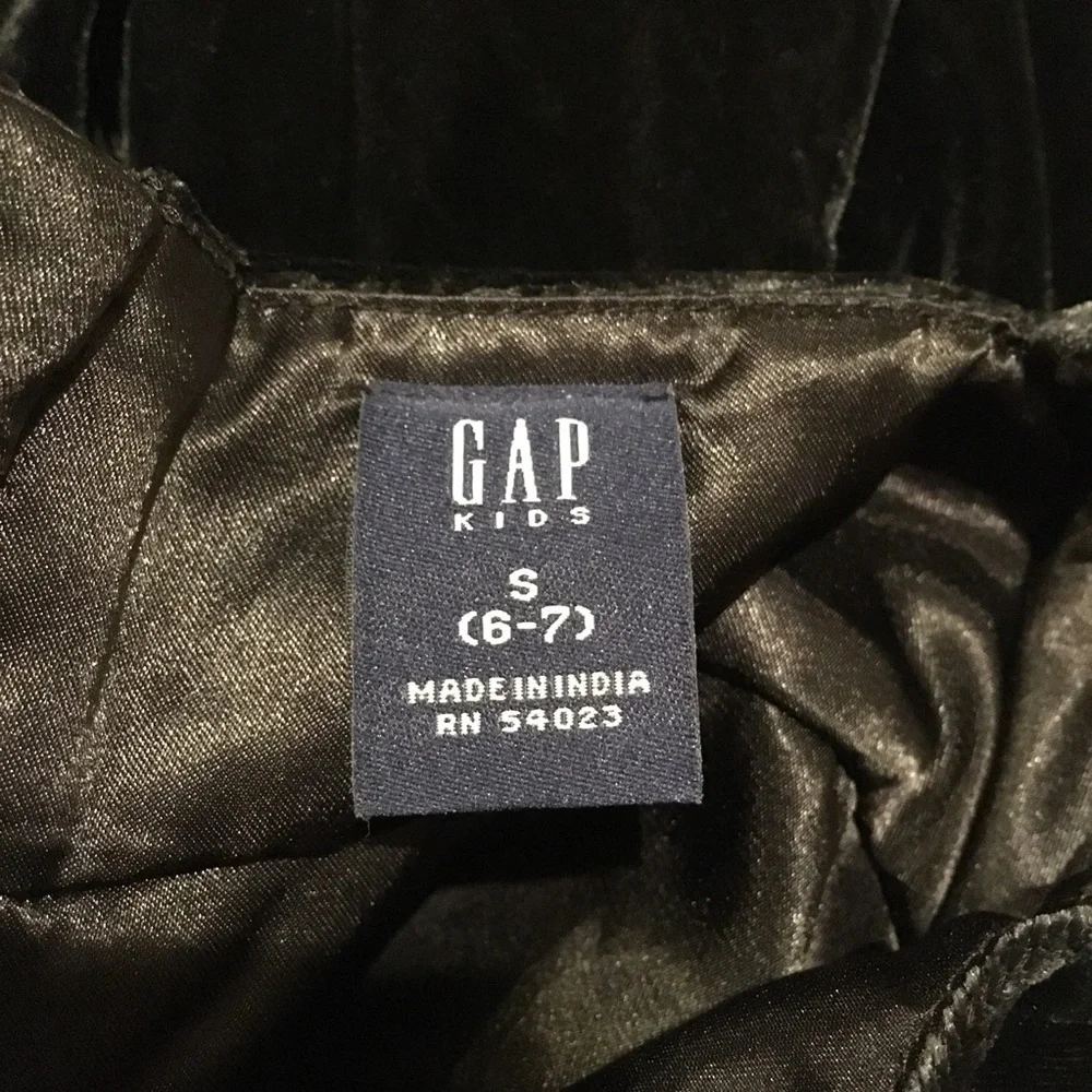 GAP great inside nice